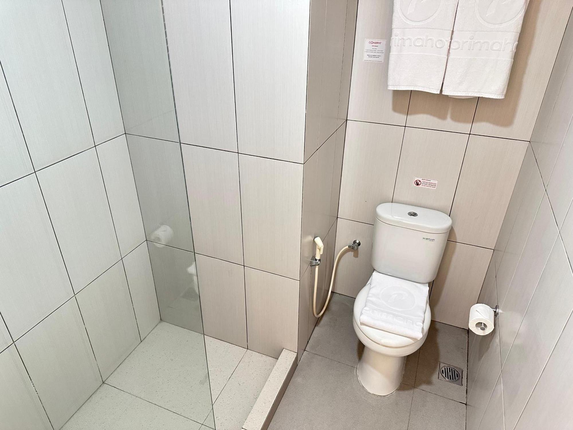 D'Primahotel Jemursari סוראבאיה מראה חיצוני תמונה
