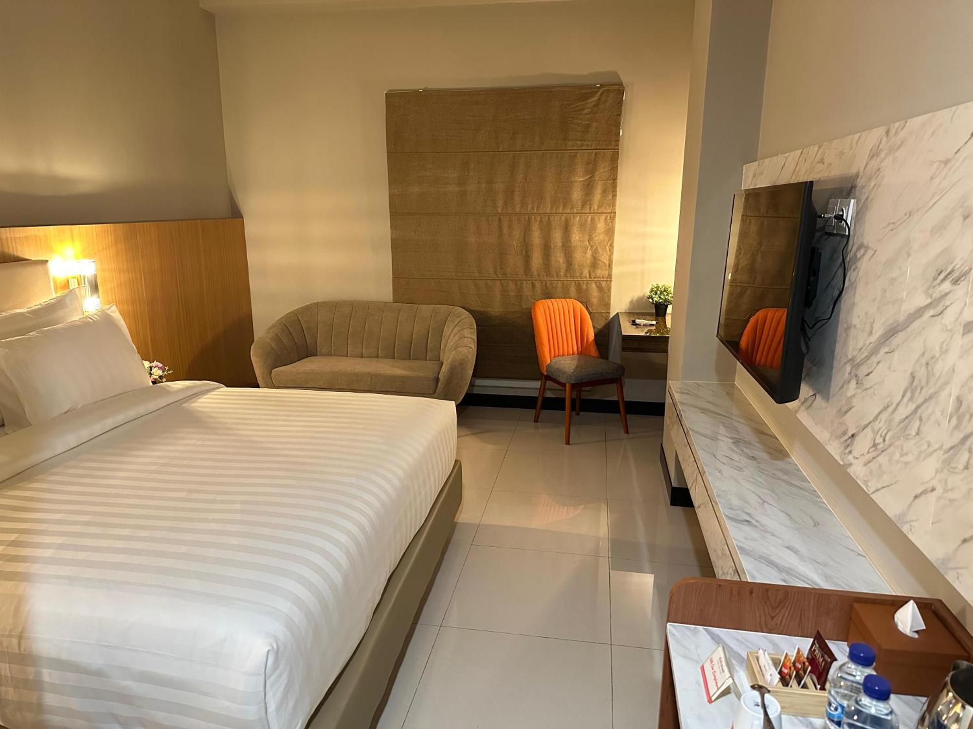 D'Primahotel Jemursari סוראבאיה מראה חיצוני תמונה