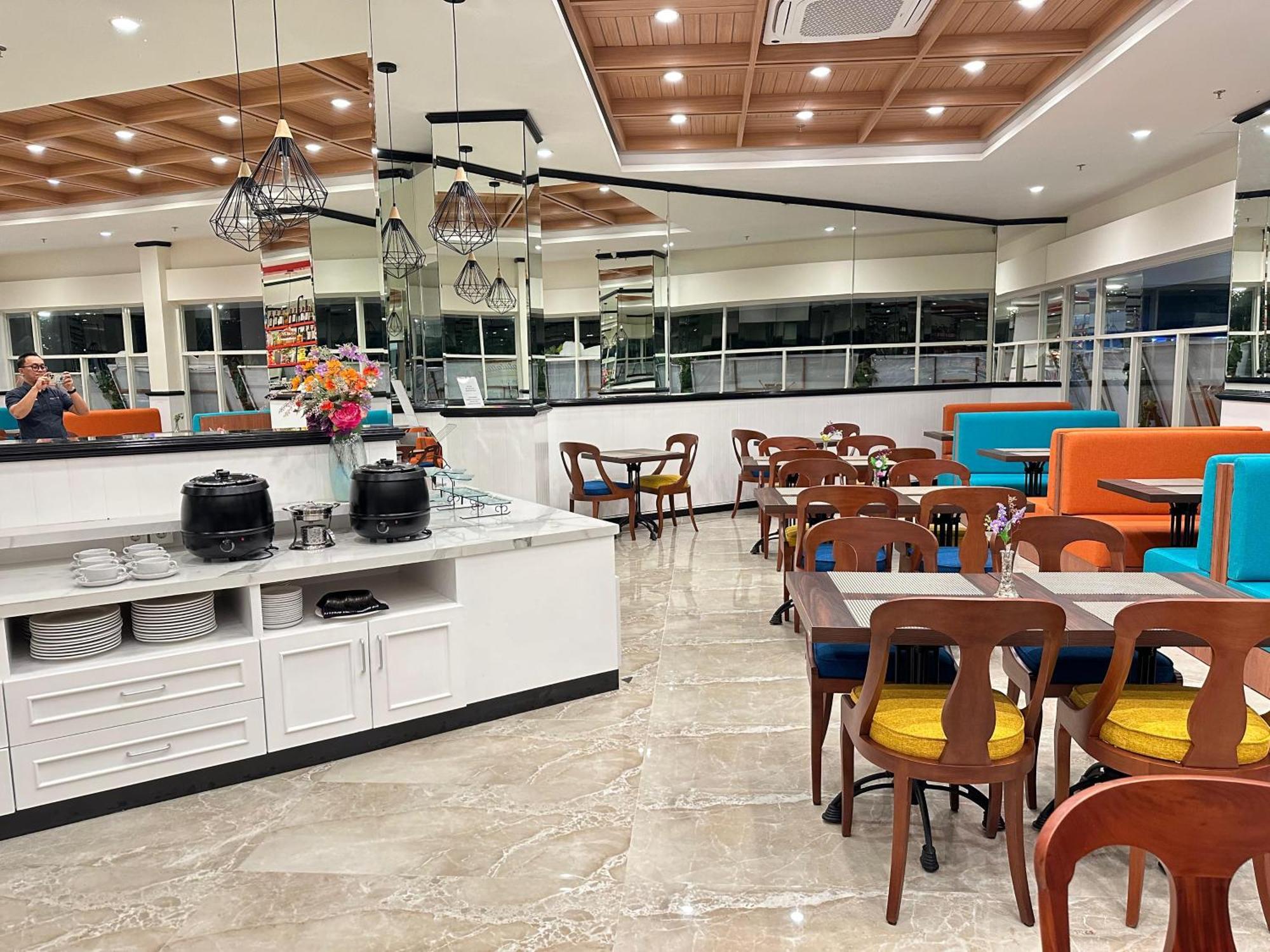 D'Primahotel Jemursari סוראבאיה מראה חיצוני תמונה